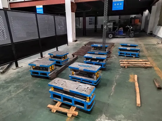 Die-Cast Aluminum Garden Light Pole Outdoor Landscape Light Garden LED Community Post Top LED Street Light 5730 Solar Related Products